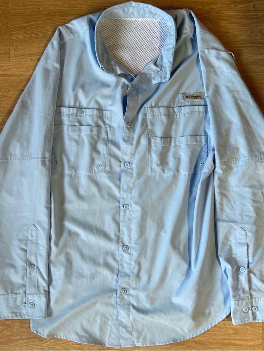 Columbia Men's Performance Fishing Gear Baby Blue Long Sleeve Button Shirt